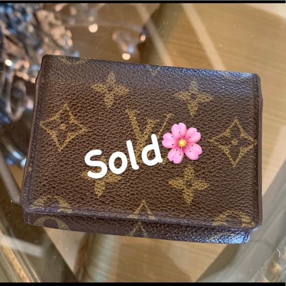 Louis Vuitton Other - Louis Vuitton cardholder/Mini Wallet